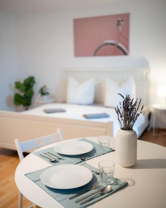 Apartment Centre *